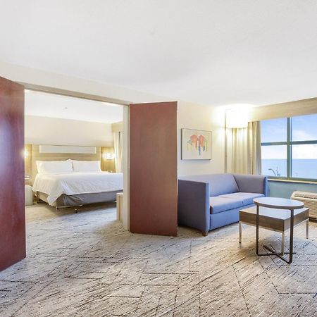 Holiday Inn Express - Gulfport Beach By Ihg ภายนอก รูปภาพ