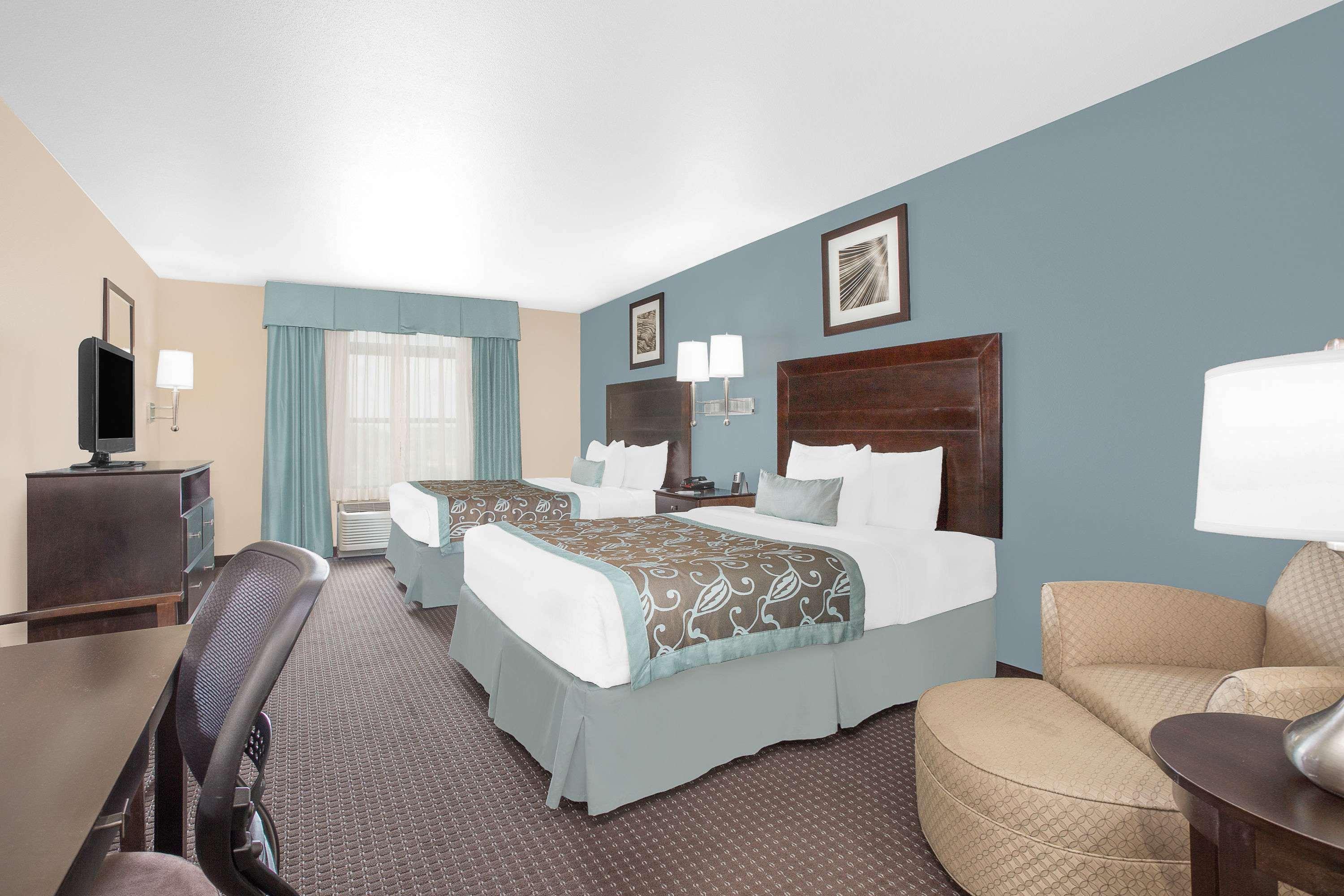Holiday Inn Express - Gulfport Beach By Ihg ภายนอก รูปภาพ