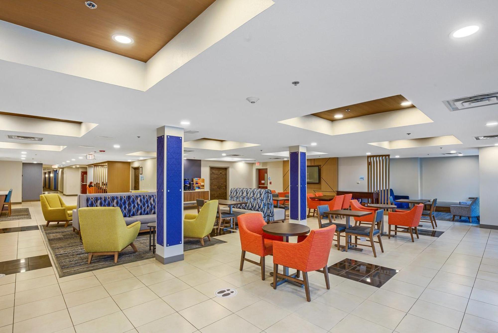 Holiday Inn Express - Gulfport Beach By Ihg ภายนอก รูปภาพ
