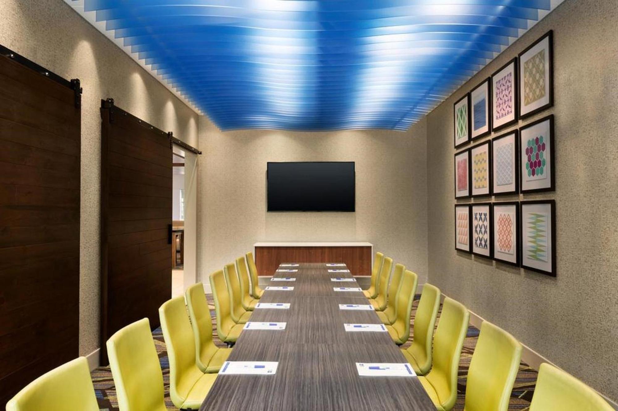 Holiday Inn Express - Gulfport Beach By Ihg ภายนอก รูปภาพ