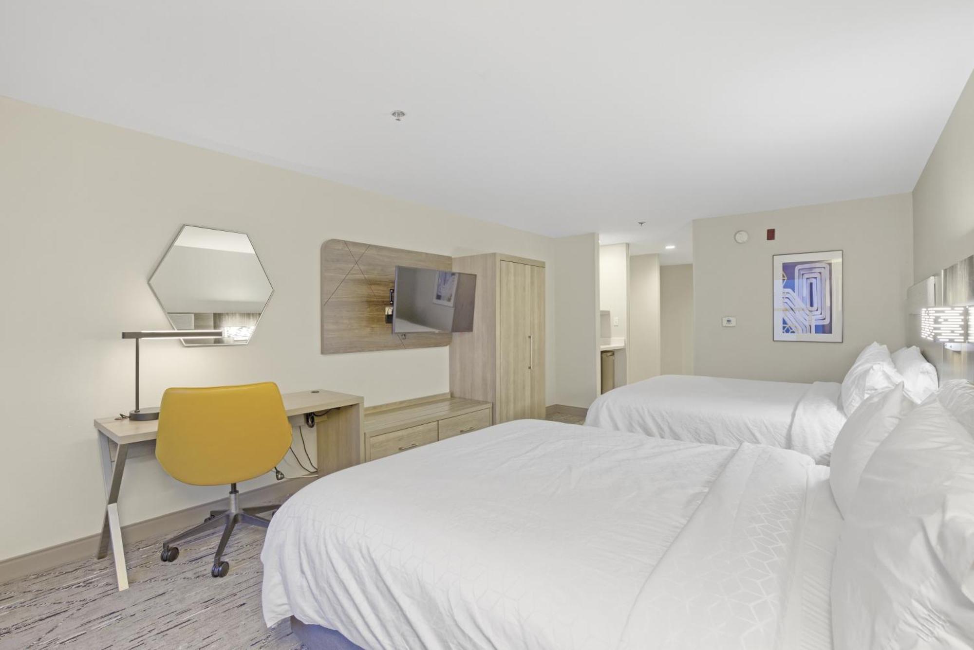 Holiday Inn Express - Gulfport Beach By Ihg ภายนอก รูปภาพ