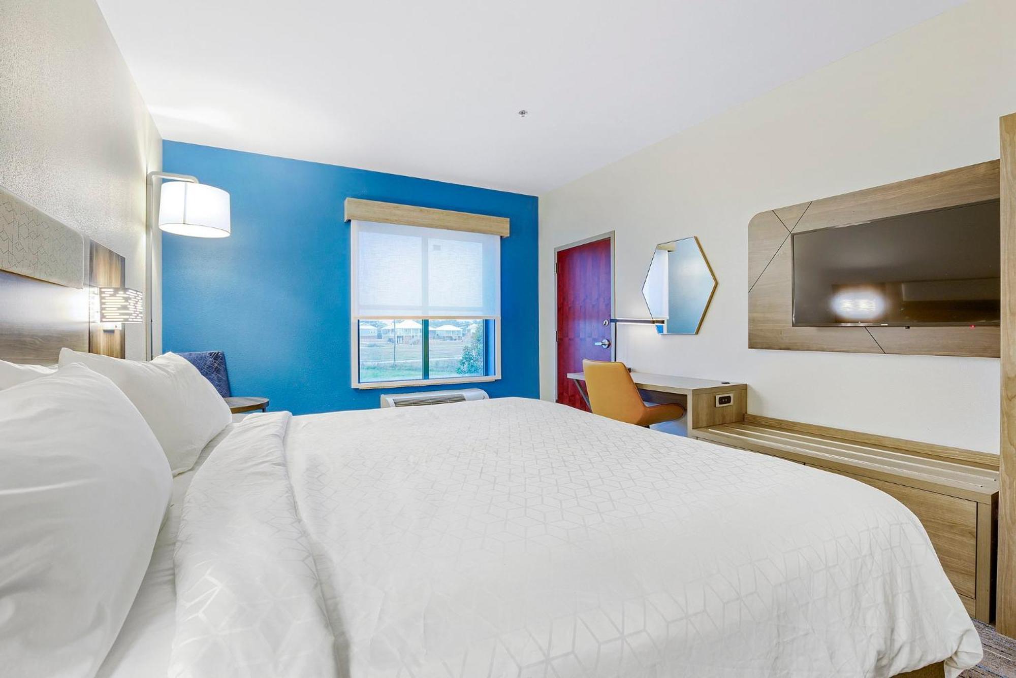 Holiday Inn Express - Gulfport Beach By Ihg ภายนอก รูปภาพ